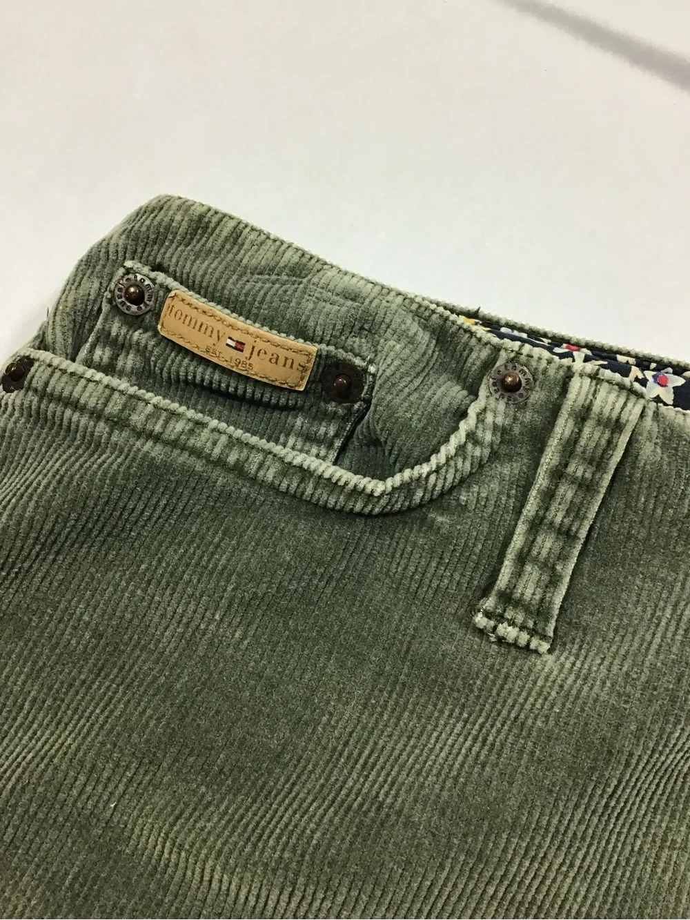 Vtg Y2K Tommy Jeans Forest Olive Green Corduroy Skirt Women’s Sz 5 2003